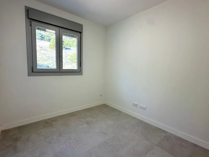 Top floor property with sea views built in 2025 in Benalmadena Pueblo!