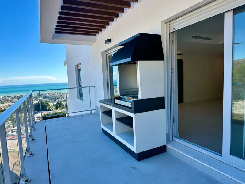 Top floor property with sea views built in 2025 in Benalmadena Pueblo!