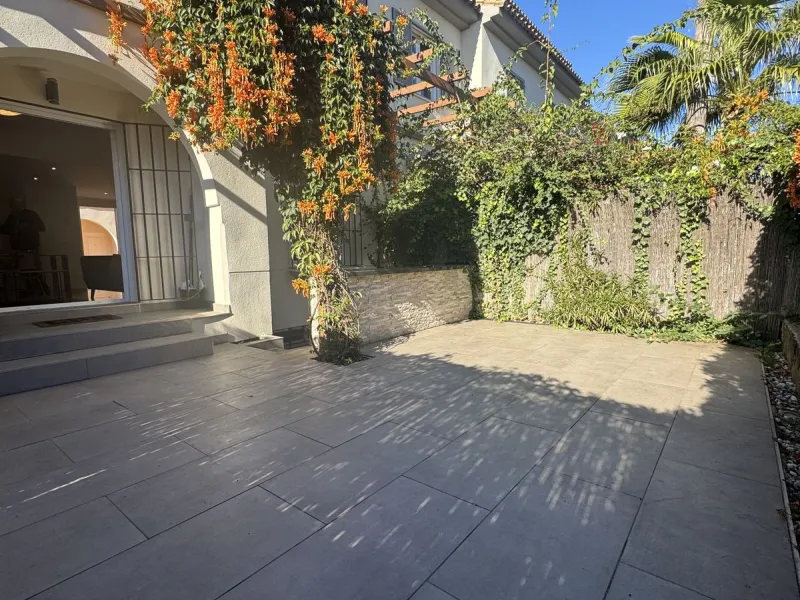 FANTASTIC TOWNHOUSE LOCATED IN ONE OF THE MOST SOUGHT-AFTER AREAS OF MARBELLA,