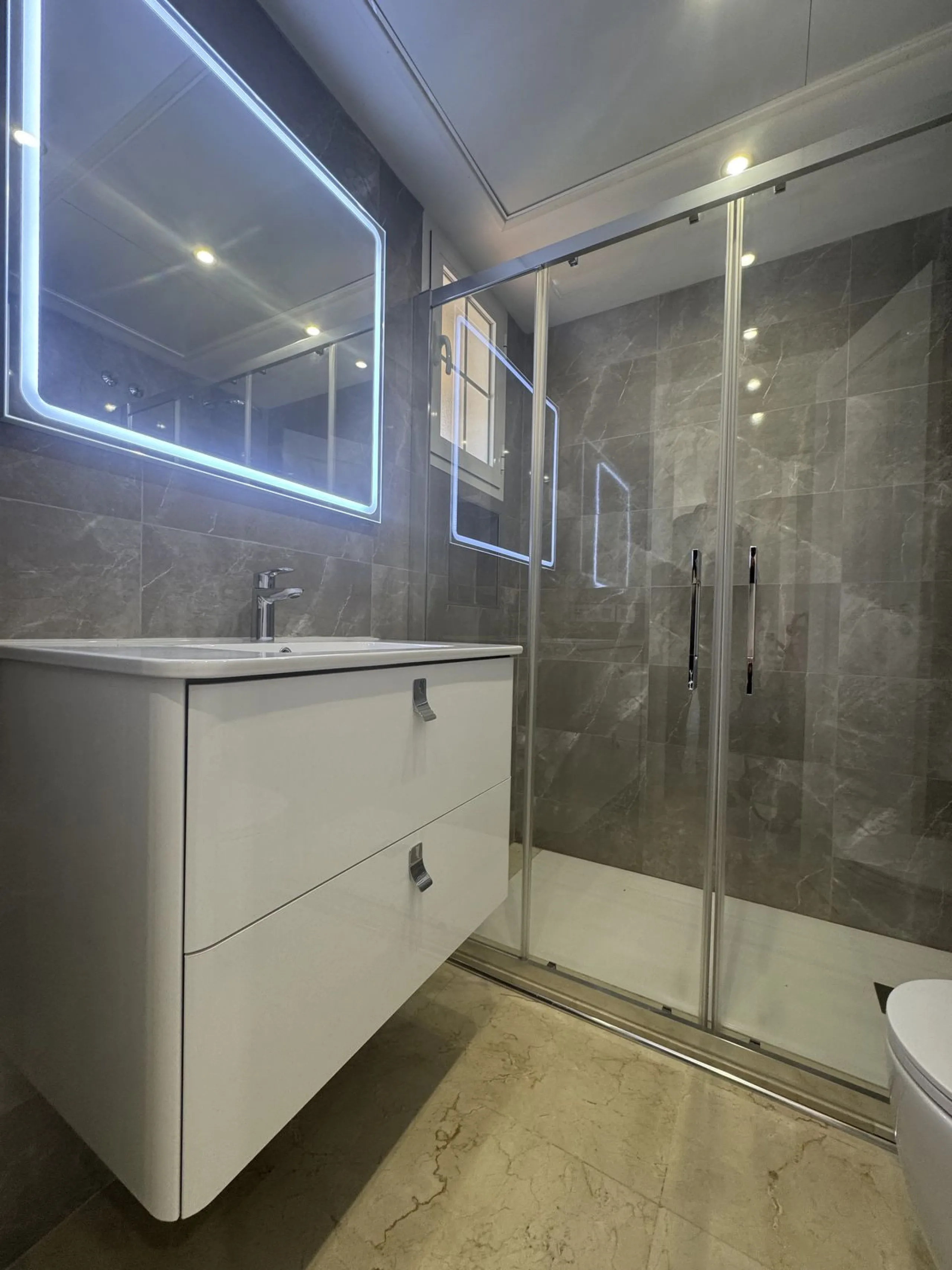 FANTASTIC TOWNHOUSE LOCATED IN ONE OF THE MOST SOUGHT-AFTER AREAS OF MARBELLA,