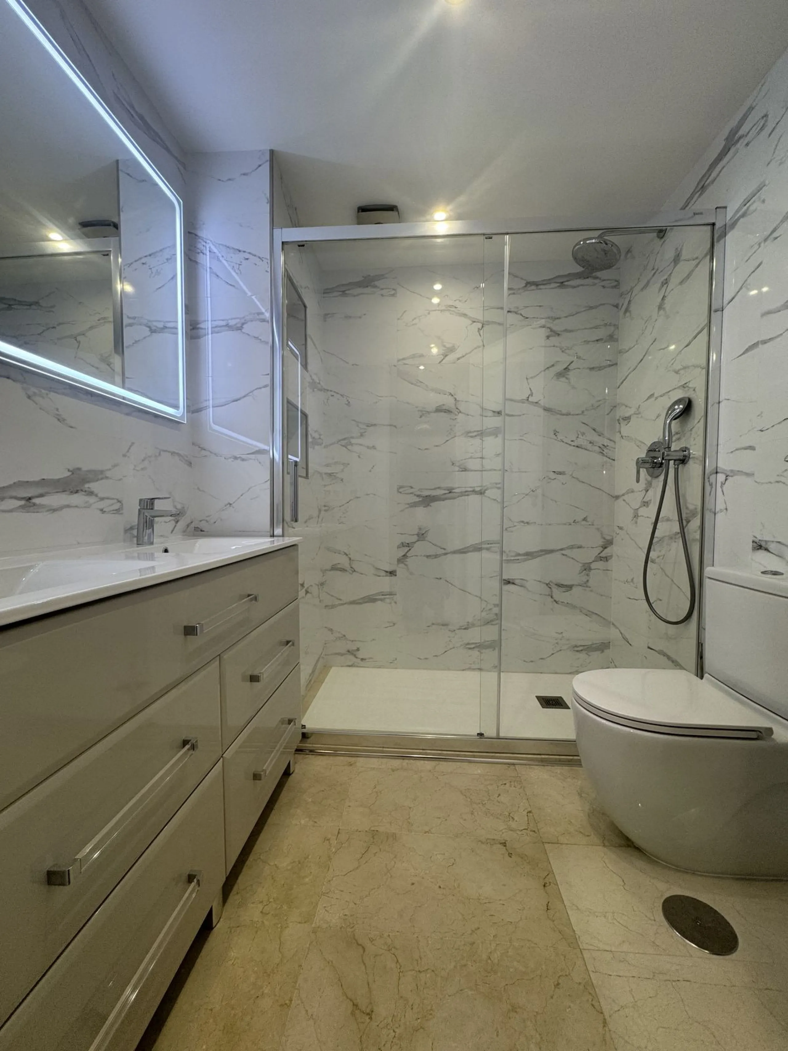 FANTASTIC TOWNHOUSE LOCATED IN ONE OF THE MOST SOUGHT-AFTER AREAS OF MARBELLA,