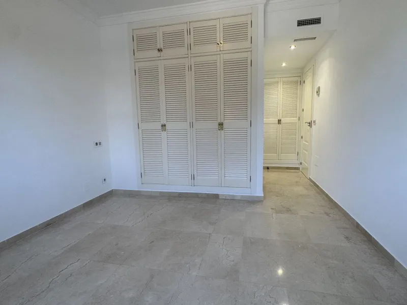 FANTASTIC TOWNHOUSE LOCATED IN ONE OF THE MOST SOUGHT-AFTER AREAS OF MARBELLA,