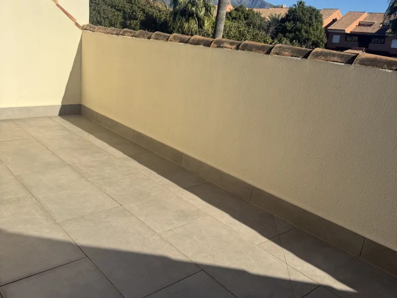 FANTASTIC TOWNHOUSE LOCATED IN ONE OF THE MOST SOUGHT-AFTER AREAS OF MARBELLA,