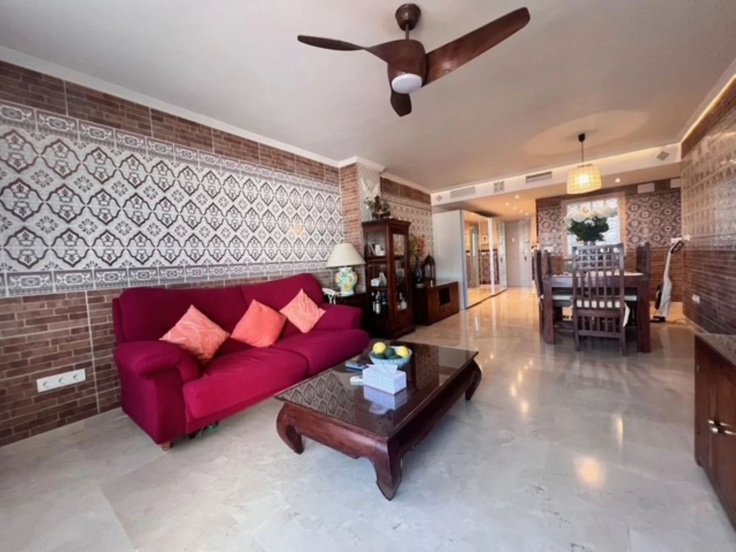 This charming top-floor apartment, located in the sought-after Guadalmina Baja, offers a comfortable and modern living experience. The apartment features two spacious bedrooms and two renovated bathrooms. The open-concept layout creates a seamless flow be