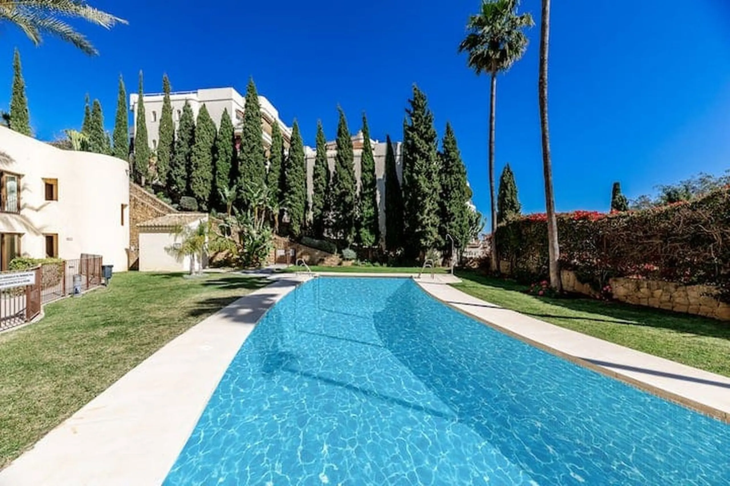 Luxuriöse Wohnung zu verkaufen im Einfamilienhaus, Mijas Golf