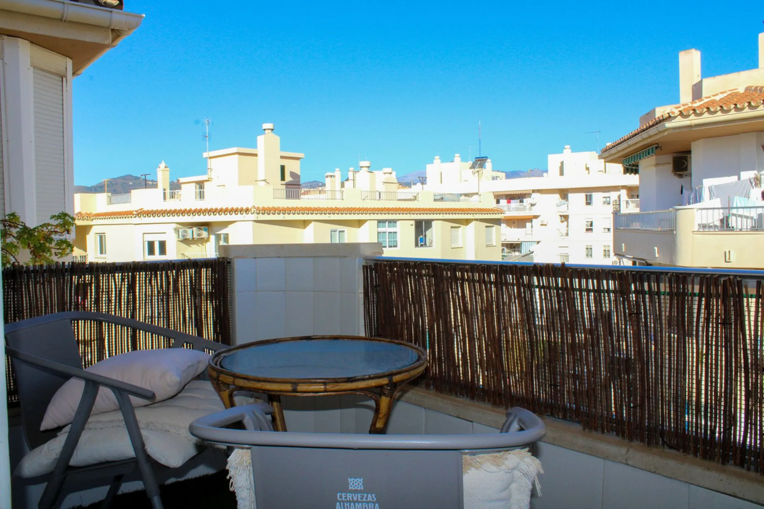 Spacious bright apartment in Nerja with 150 meters to Playa Torrecilla.