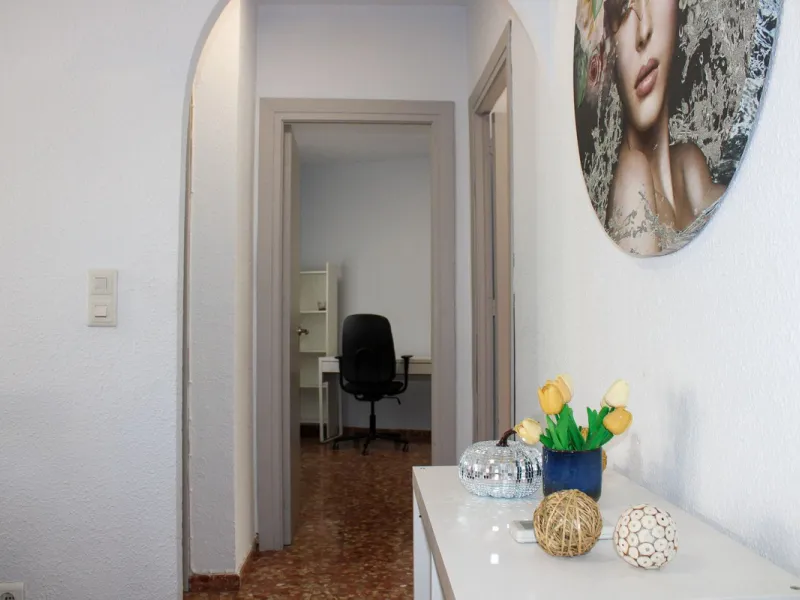 Spacious bright apartment in Nerja with 150 meters to Playa Torrecilla.
