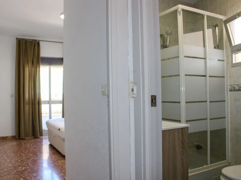 Spacious bright apartment in Nerja with 150 meters to Playa Torrecilla.