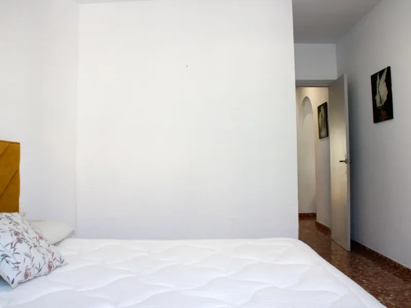 Spacious bright apartment in Nerja with 150 meters to Playa Torrecilla.