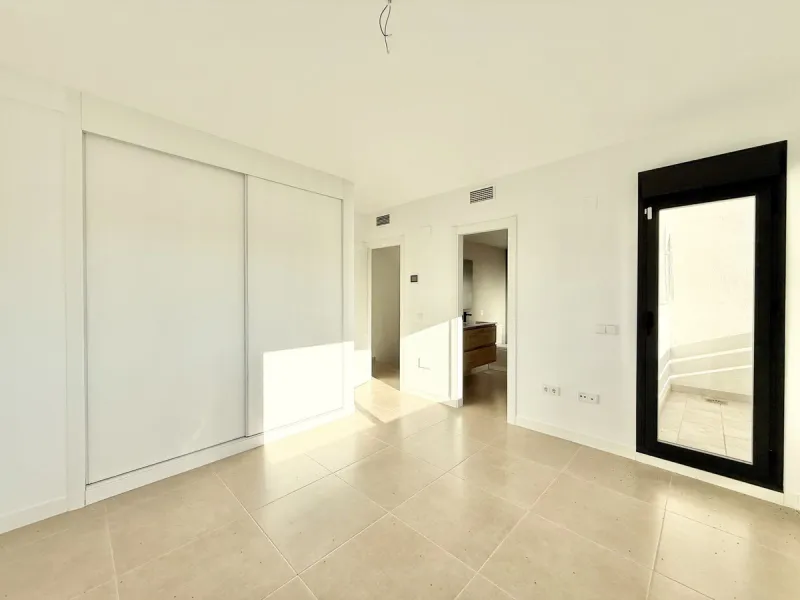 Newly Built Sunlit & Stylish home in Estepona's sought-after Urbanisation Agra