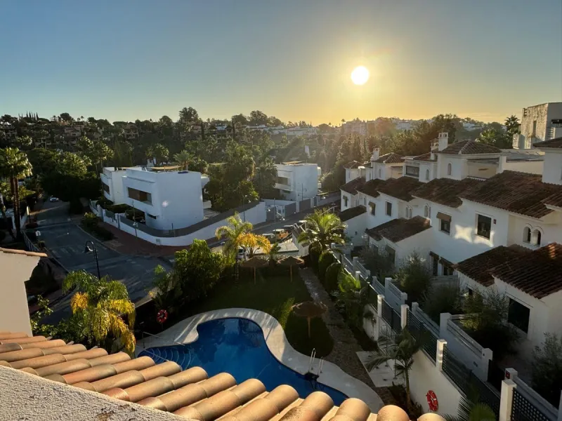 Newly Built Sunlit & Stylish home in Estepona's sought-after Urbanisation Agra