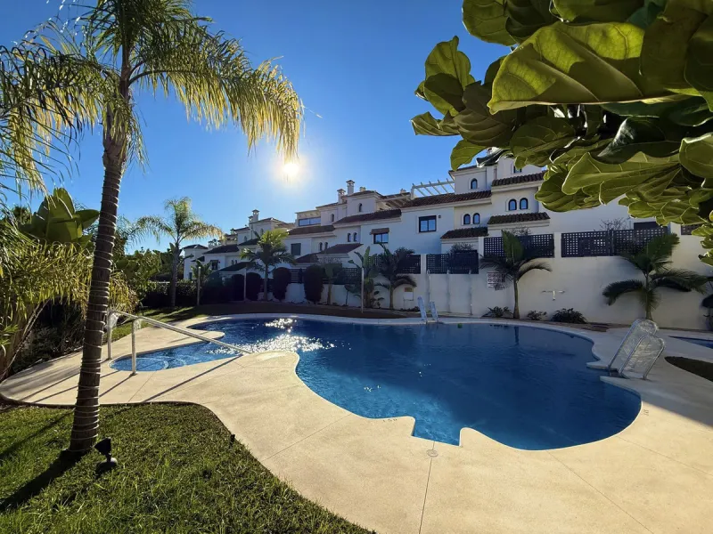 Newly Built Sunlit & Stylish home in Estepona's sought-after Urbanisation Agra
