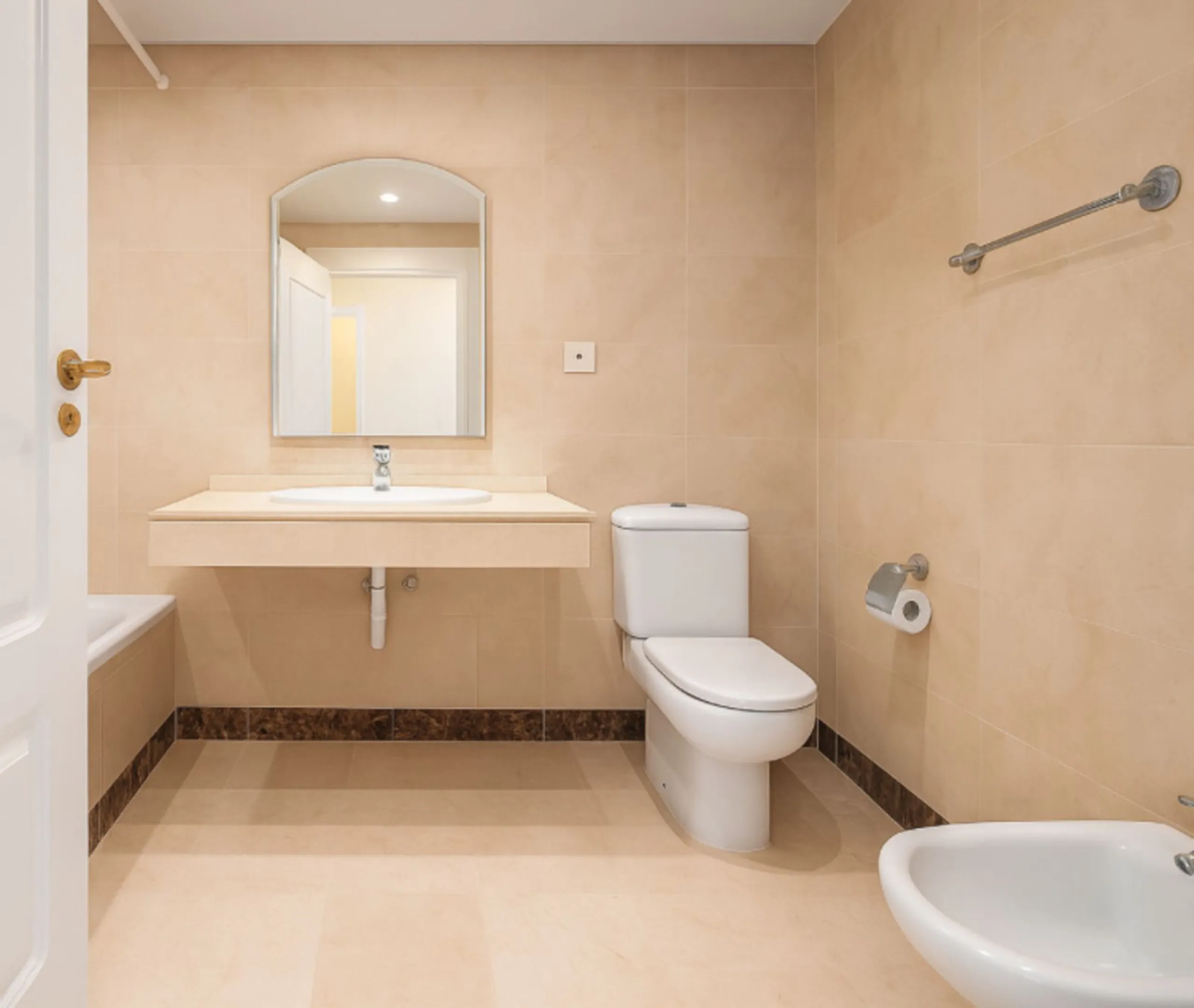 Ground Floor Apartment, La Duquesa, Costa del Sol.