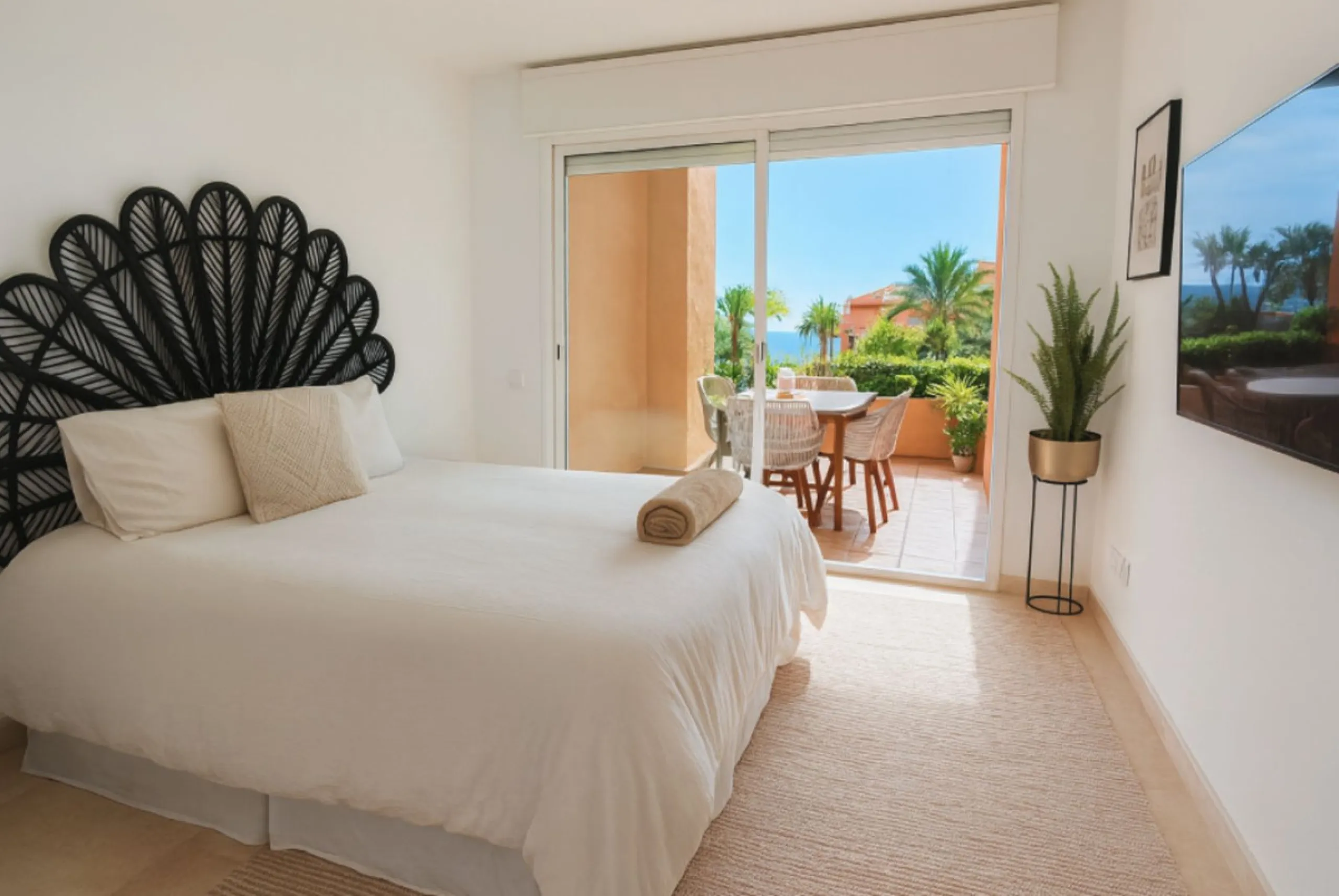 Ground Floor Apartment, La Duquesa, Costa del Sol.