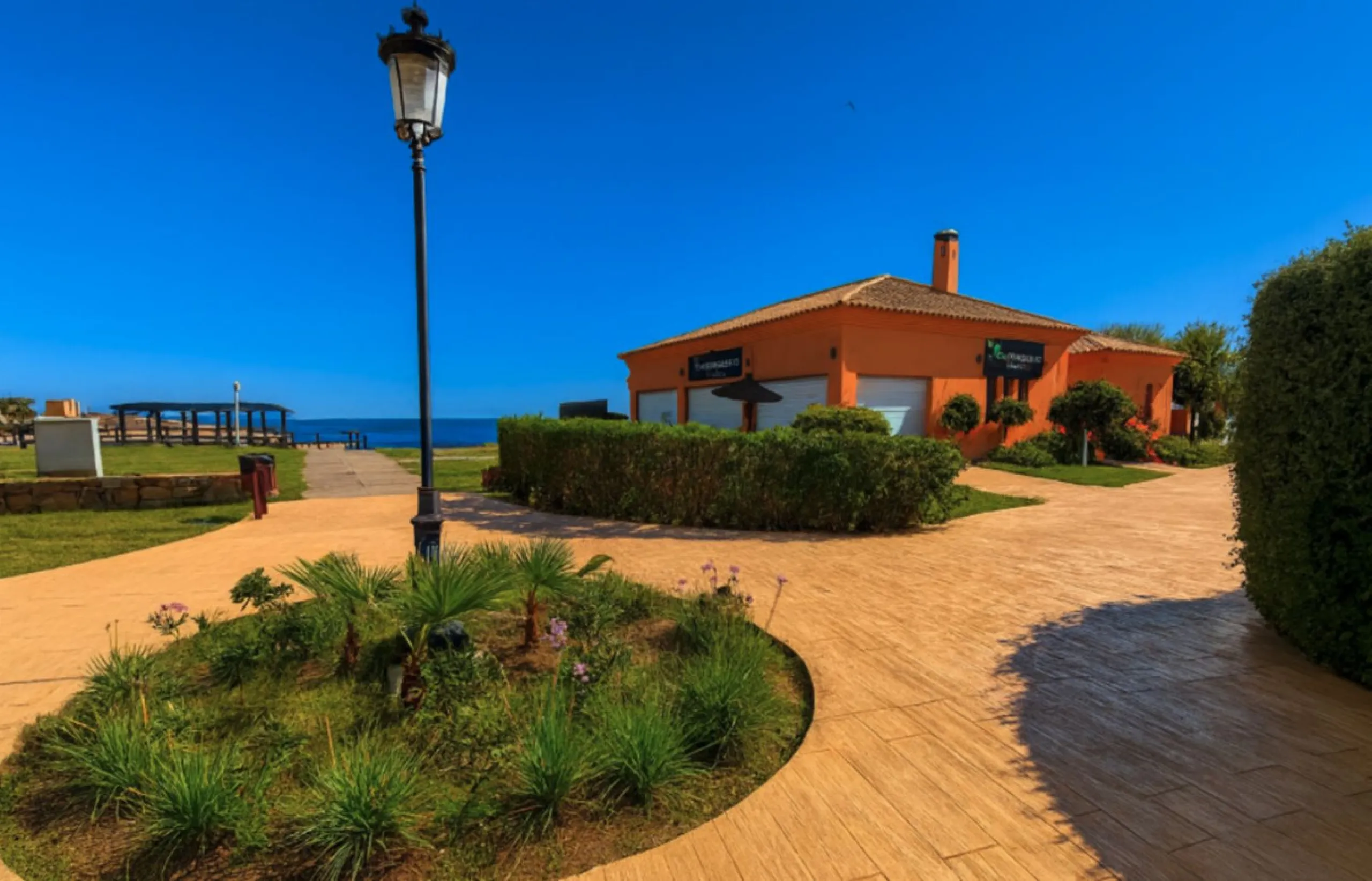 Ground Floor Apartment, La Duquesa, Costa del Sol.