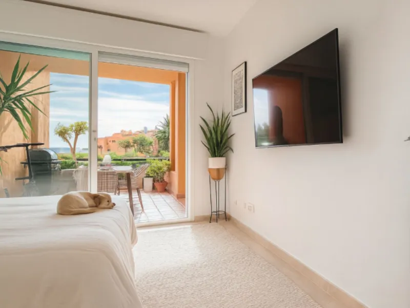 Ground Floor Apartment, La Duquesa, Costa del Sol.