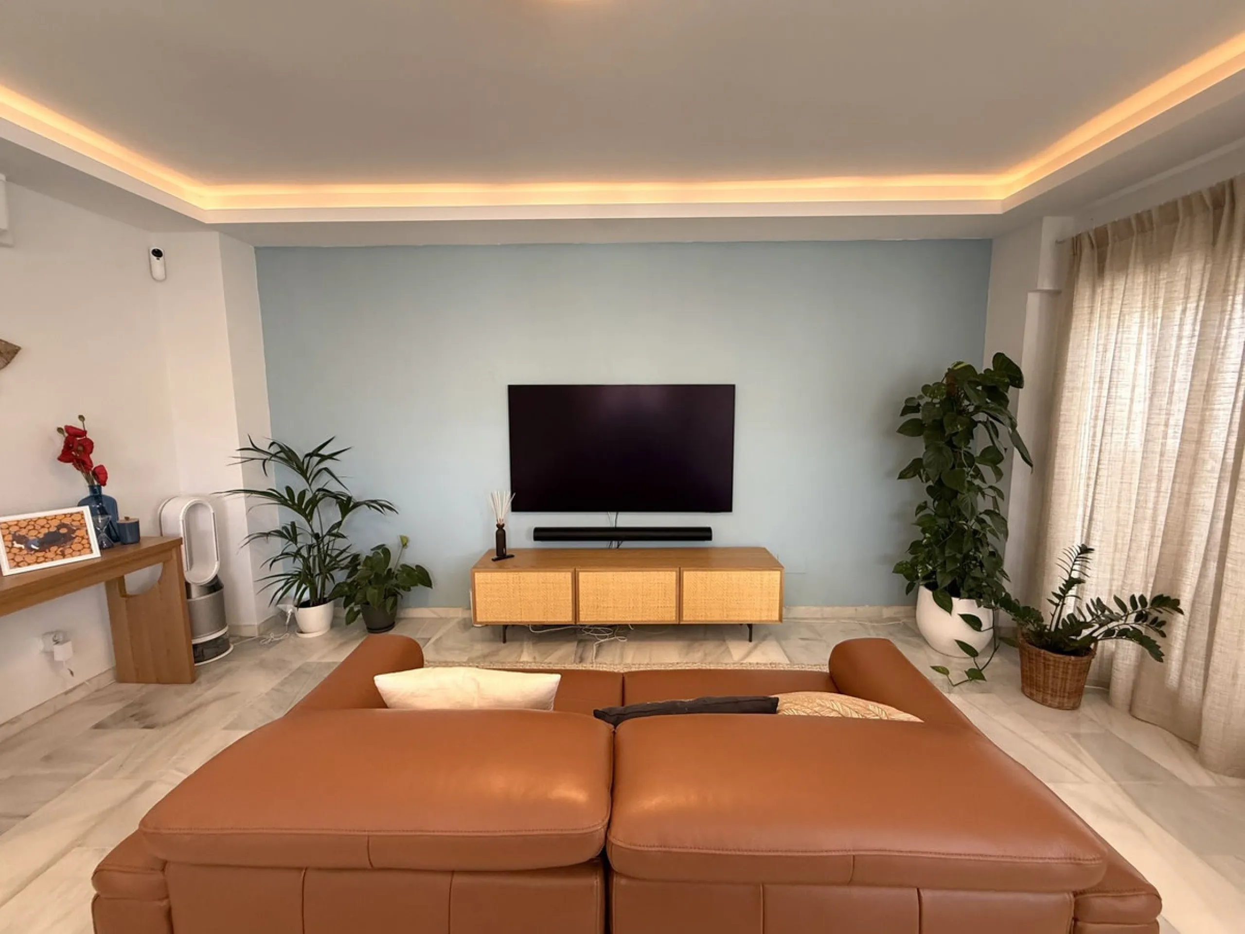 Penthouse in Central Estepona with 98 m² Terrace, Fully Equipped Outdoor Kitchen, Gym Area & Rental License!