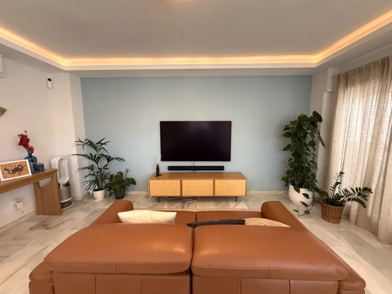 Penthouse in Central Estepona with 98 m² Terrace, Fully Equipped Outdoor Kitchen, Gym Area & Rental License!