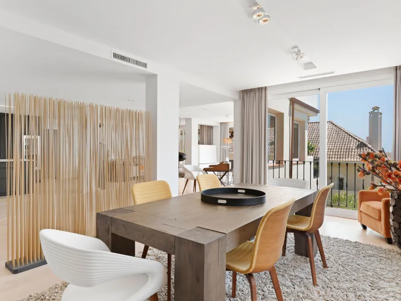 Duplex Solara is an exceptional duplex apartment for sale in the sought-after Aloha Hill Club, located in Nueva Andalucía. This beautifully presented residence seamlessly blends contemporary architecture with sophisticated design, offering an unparalleled