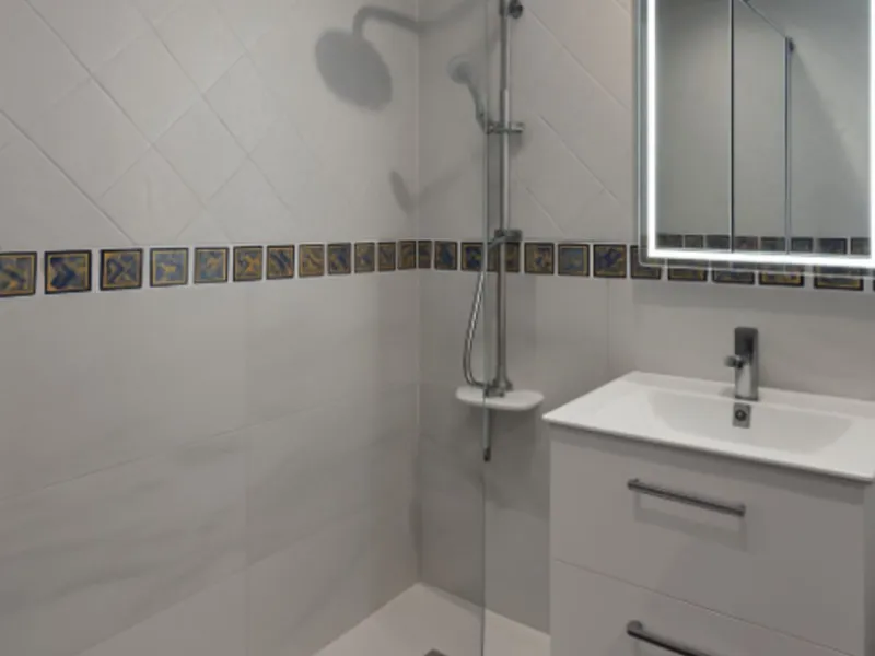 Apartment - Middle Floor Apartment в продаже в Manilva, Málaga. В доме 2 спален и 1 ванных комнат. Площадь дома 76 м²