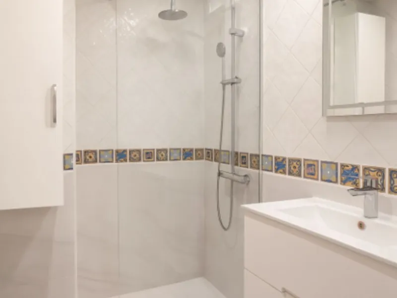 Apartment - Middle Floor Apartment в продаже в Manilva, Málaga. В доме 2 спален и 1 ванных комнат. Площадь дома 76 м²