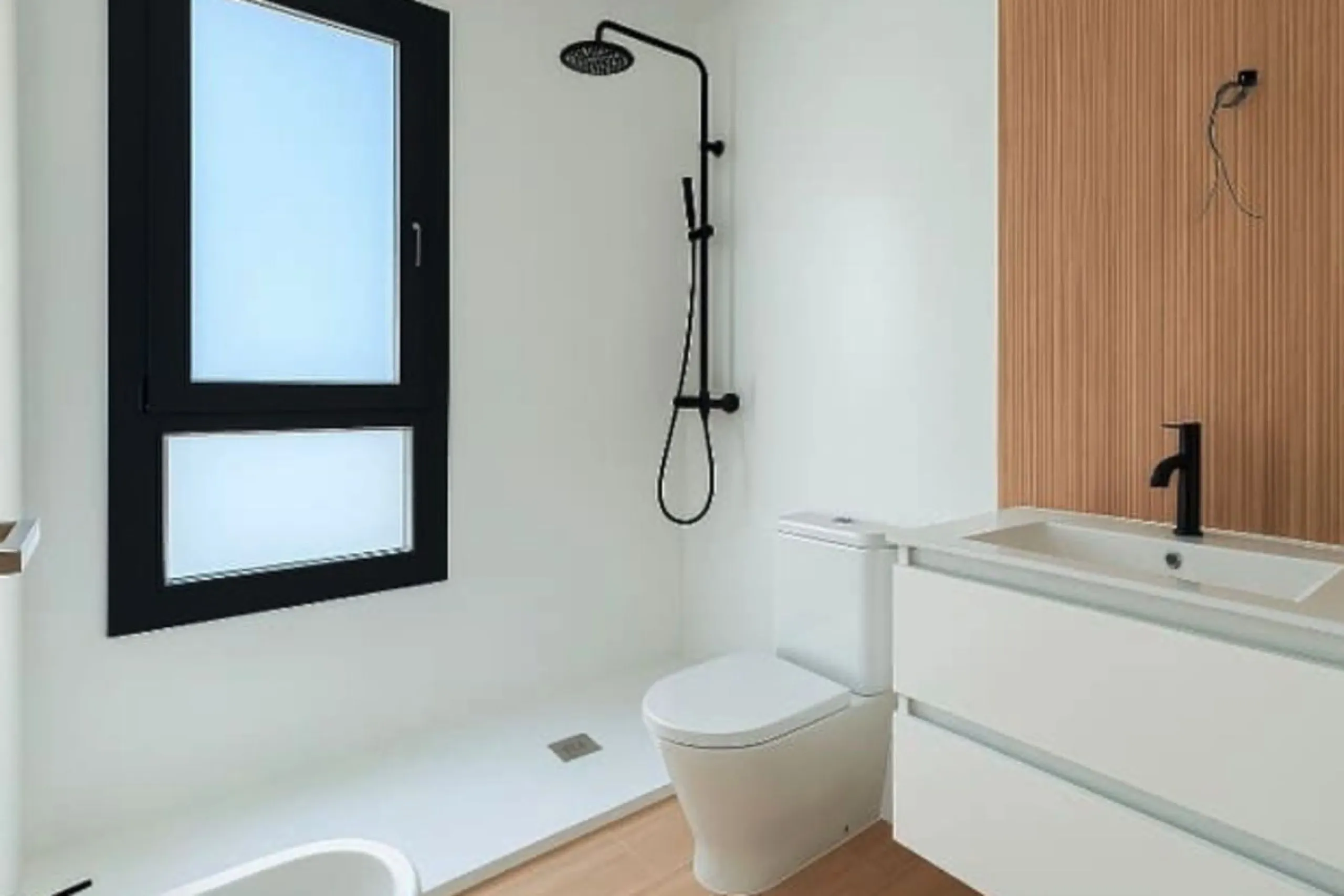House - Detached Villa в продаже в Manilva, Málaga. В доме 3 спален и 3 ванных комнат. Площадь дома 213 м²