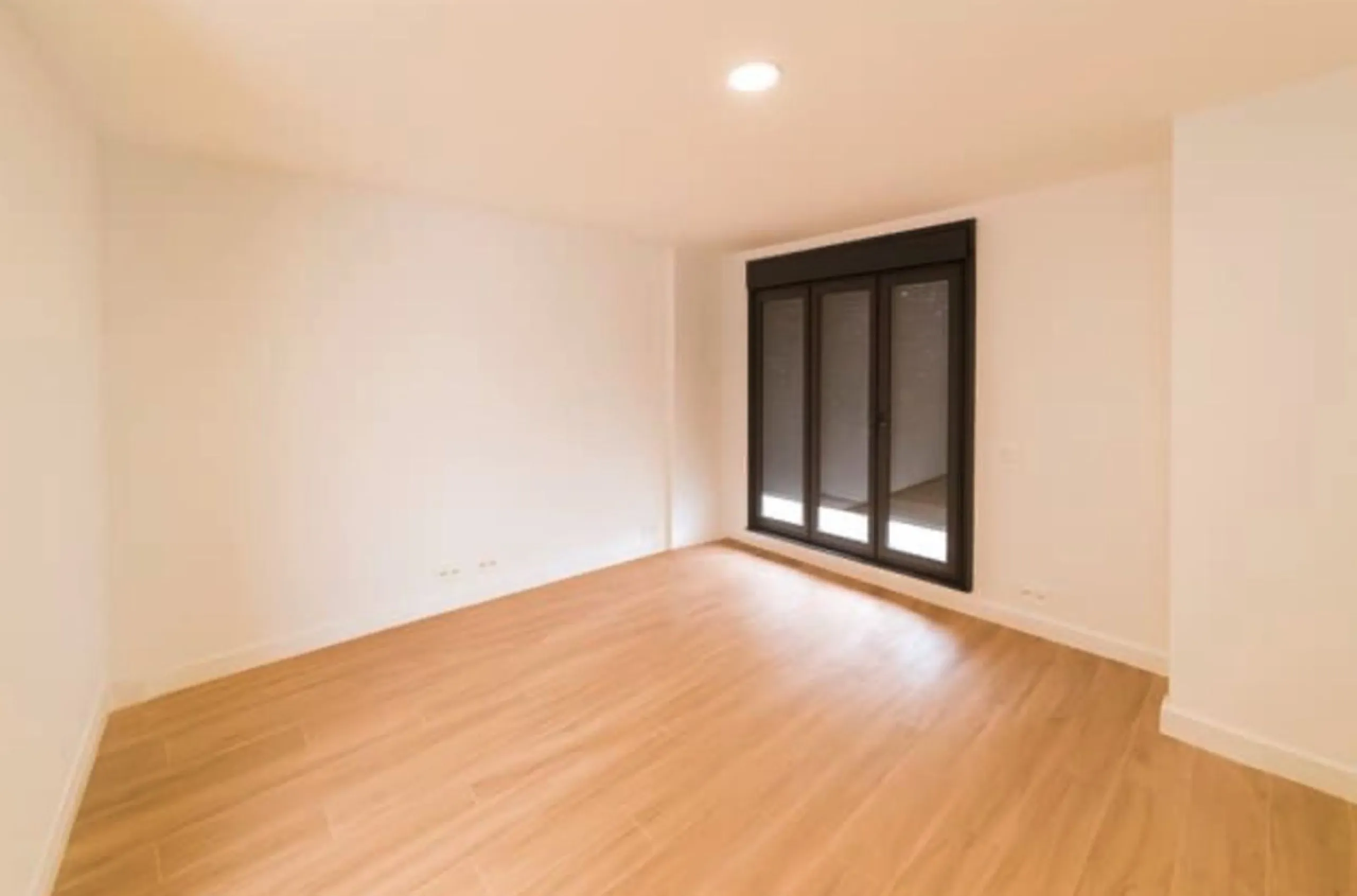 House - Detached Villa в продаже в Manilva, Málaga. В доме 3 спален и 3 ванных комнат. Площадь дома 213 м²
