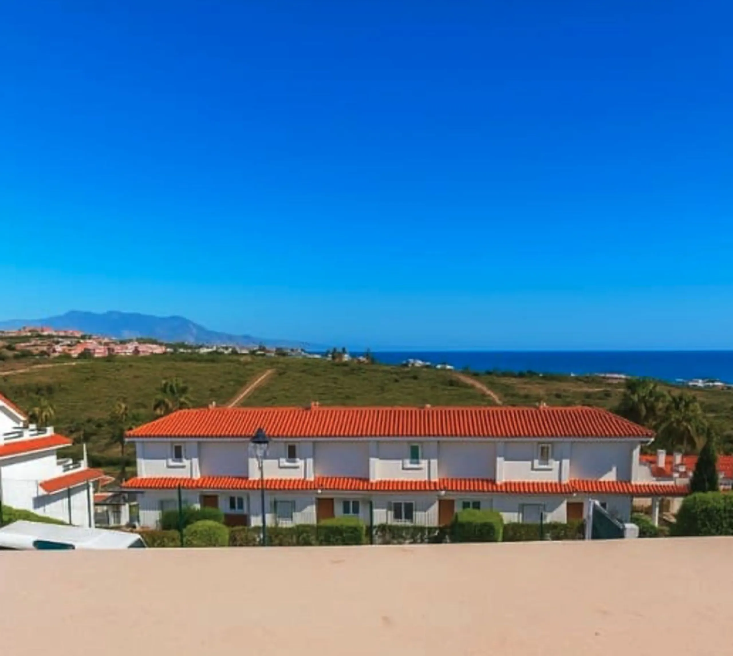 House - Detached Villa в продаже в Manilva, Málaga. В доме 3 спален и 3 ванных комнат. Площадь дома 213 м²