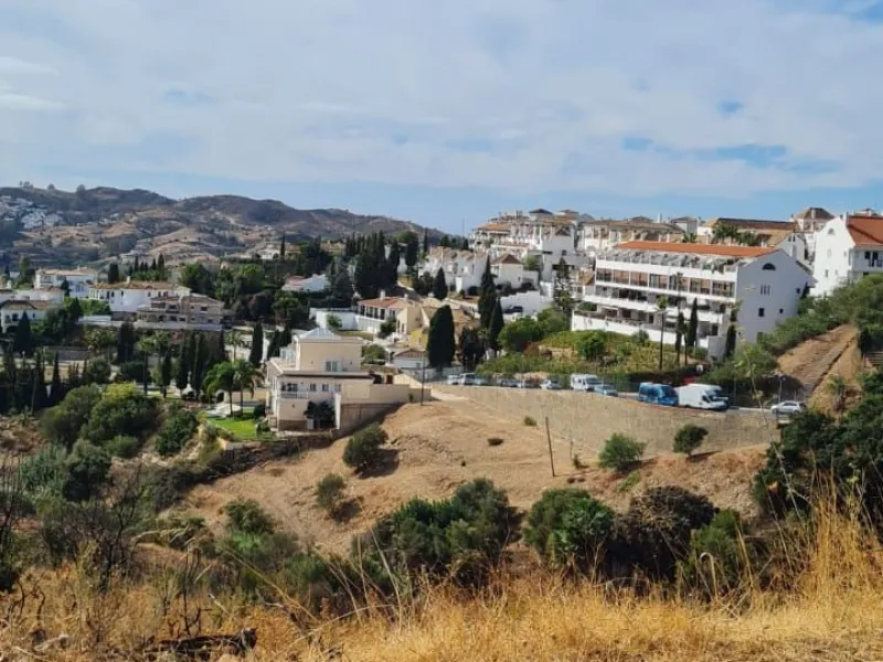 Panoramic Plot in Lomas de los Flamencos, Mijas