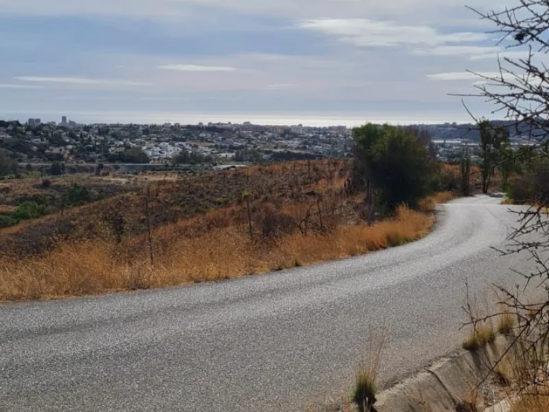 Panoramic Plot in Lomas de los Flamencos, Mijas
