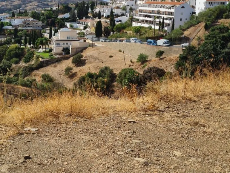 Panoramic Plot in Lomas de los Flamencos, Mijas