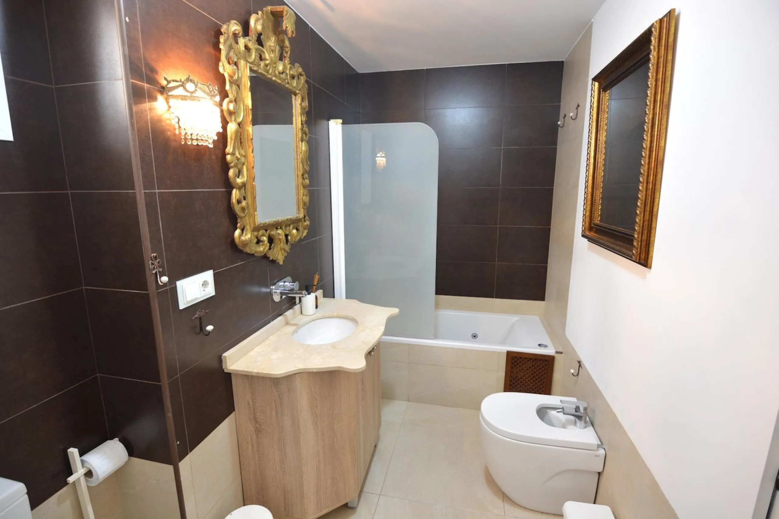 Apartment - Top Floor Apartment в продаже в Málaga, Málaga. В доме 4 спален и 3 ванных комнат. Площадь дома 172 м²