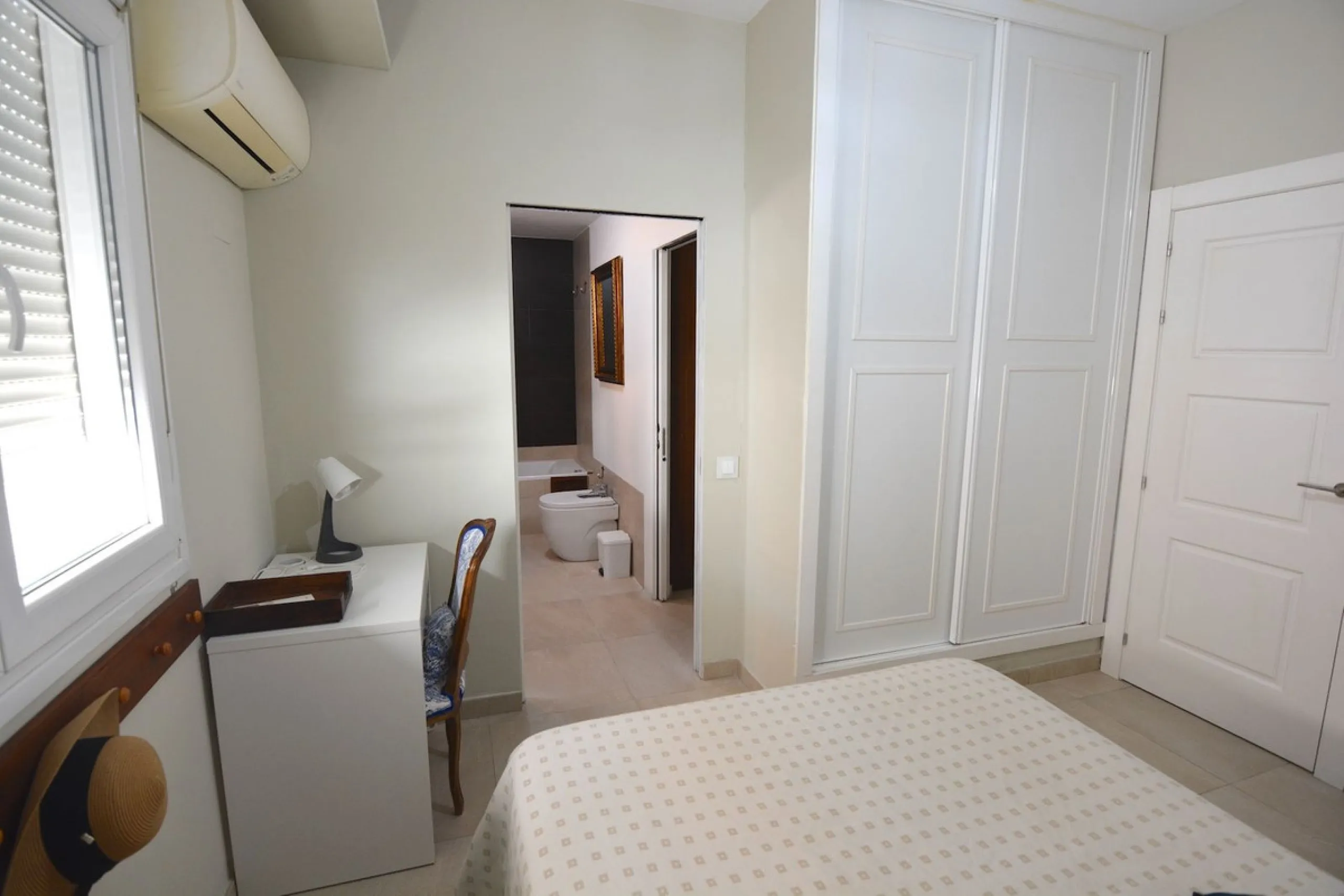 Apartment - Top Floor Apartment в продаже в Málaga, Málaga. В доме 4 спален и 3 ванных комнат. Площадь дома 172 м²