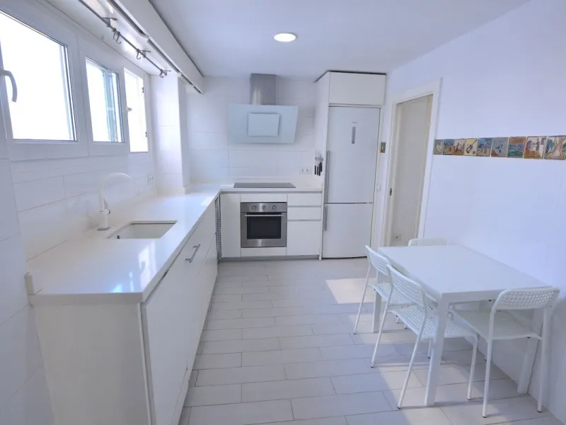Apartment - Top Floor Apartment в продаже в Málaga, Málaga. В доме 4 спален и 3 ванных комнат. Площадь дома 172 м²