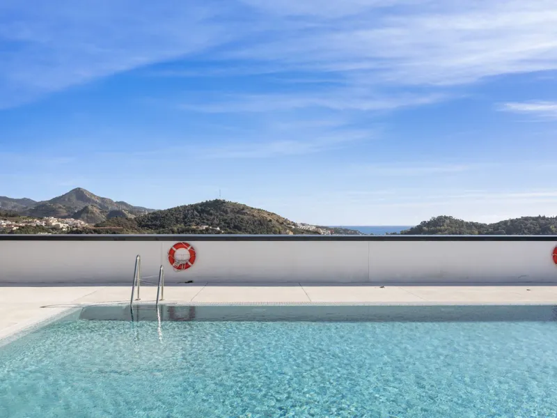 Experience elevated city living in this exceptional 24th-floor apartment in one of Málaga's most exciting new residential developments. Perfectly positioned in the heart of the city, this sleek and modern home offers spectacular panoramic views over the c