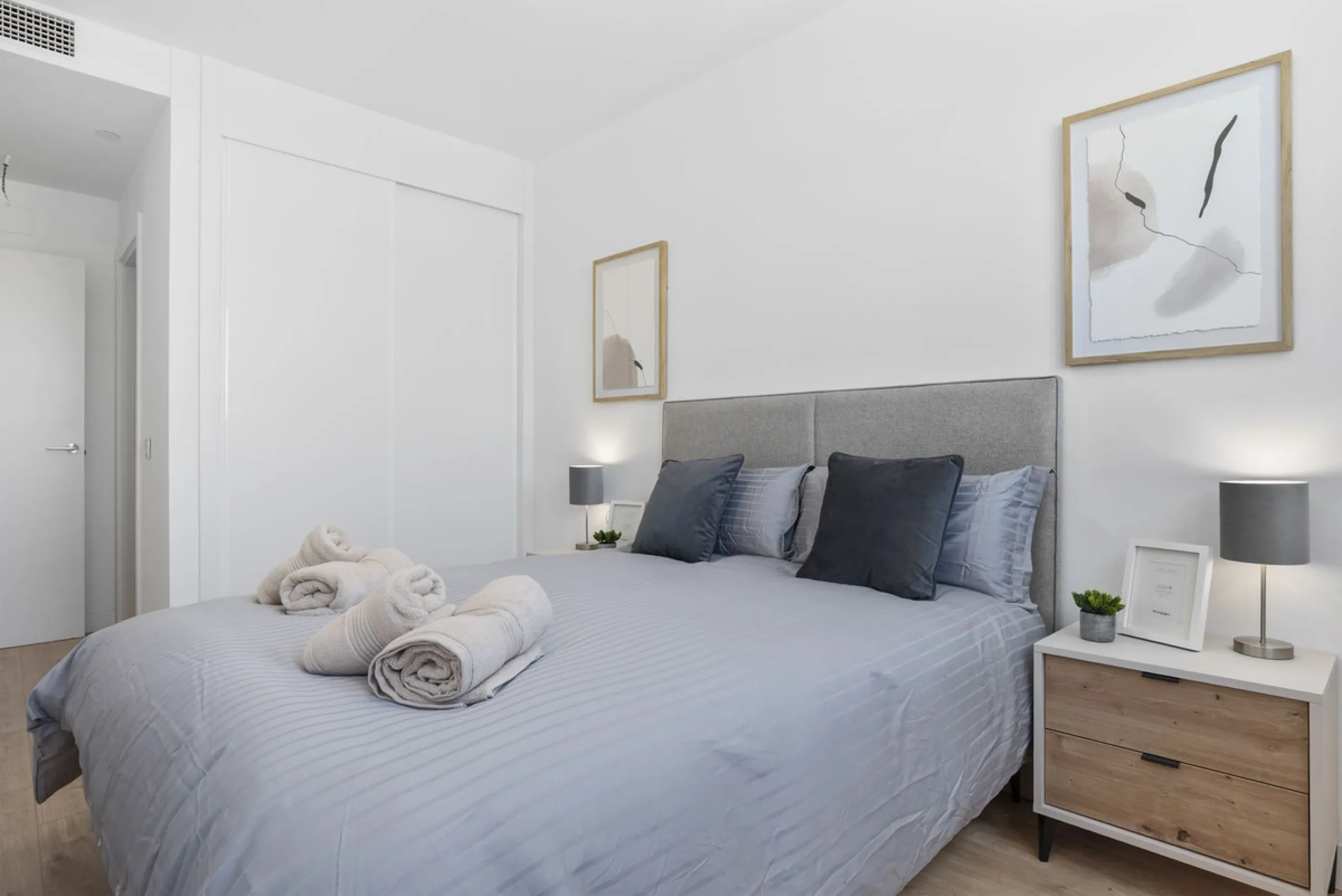 Experience elevated city living in this exceptional 24th-floor apartment in one of Málaga's most exciting new residential developments. Perfectly positioned in the heart of the city, this sleek and modern home offers spectacular panoramic views over the c