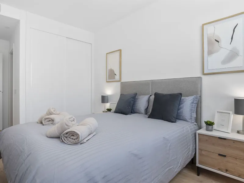 Experience elevated city living in this exceptional 24th-floor apartment in one of Málaga's most exciting new residential developments. Perfectly positioned in the heart of the city, this sleek and modern home offers spectacular panoramic views over the c