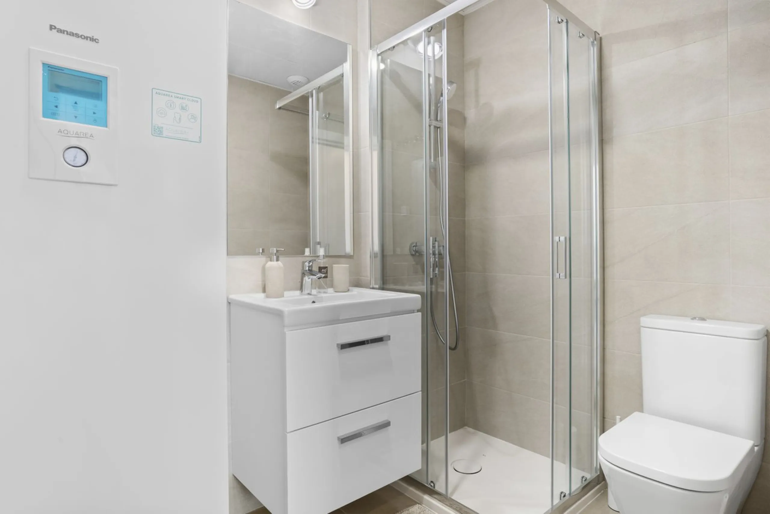 Experience elevated city living in this exceptional 24th-floor apartment in one of Málaga's most exciting new residential developments. Perfectly positioned in the heart of the city, this sleek and modern home offers spectacular panoramic views over the c