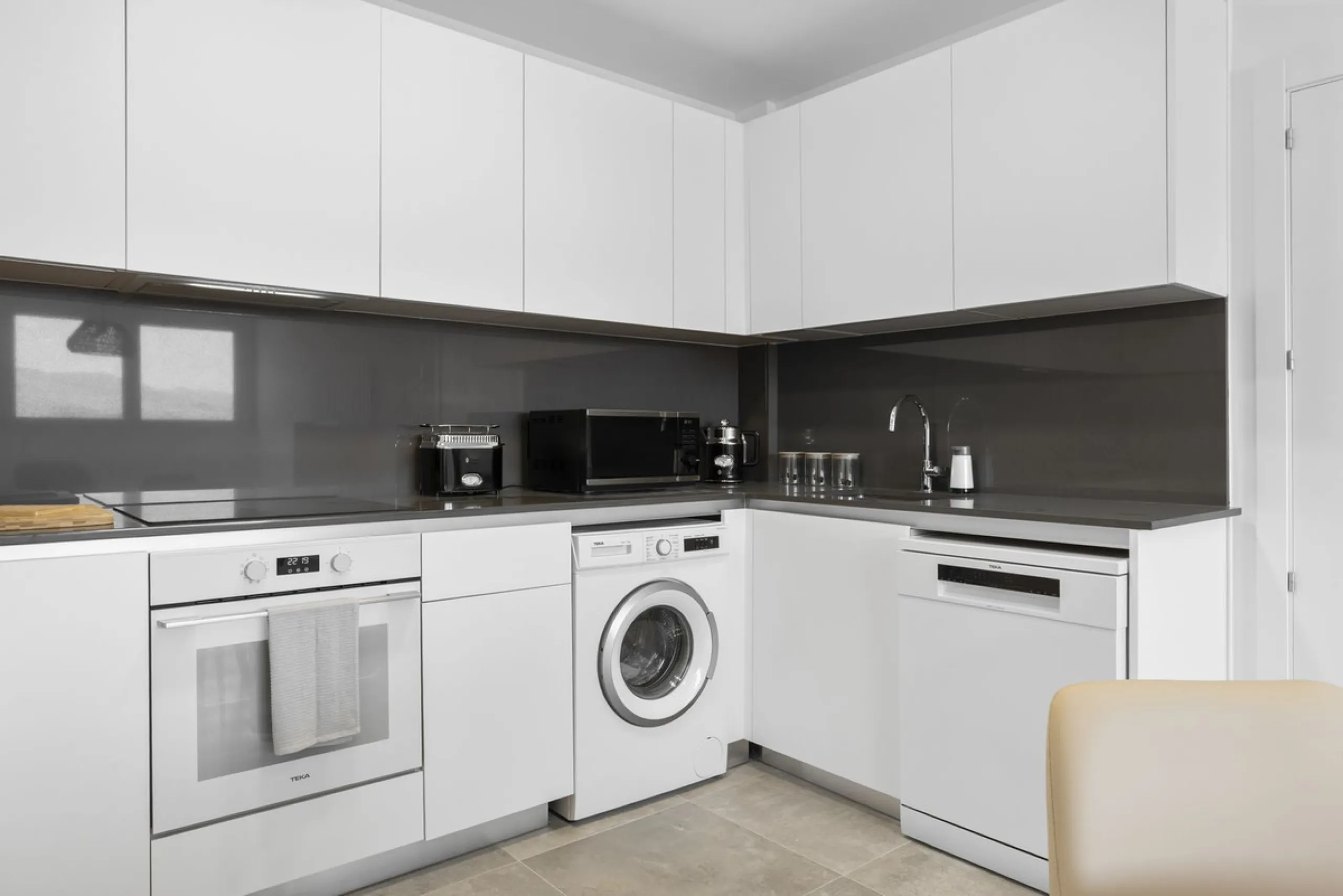 Experience elevated city living in this exceptional 24th-floor apartment in one of Málaga's most exciting new residential developments. Perfectly positioned in the heart of the city, this sleek and modern home offers spectacular panoramic views over the c