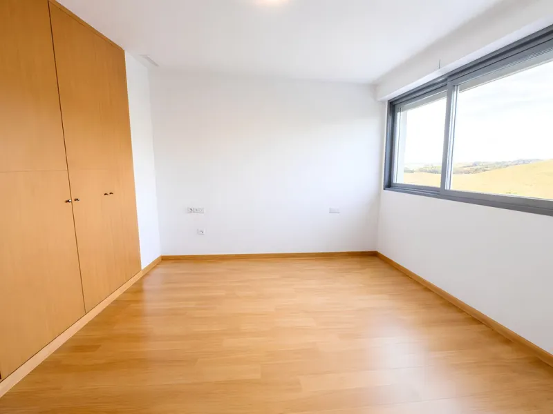 Looking for a spacious apartment with a west-facing terrace in a well maintained community with multiple swimming pools? We are delighted to present this immaculate first-floor, two-bedroom apartment, where both bedrooms benefit from en-suite bathrooms, o