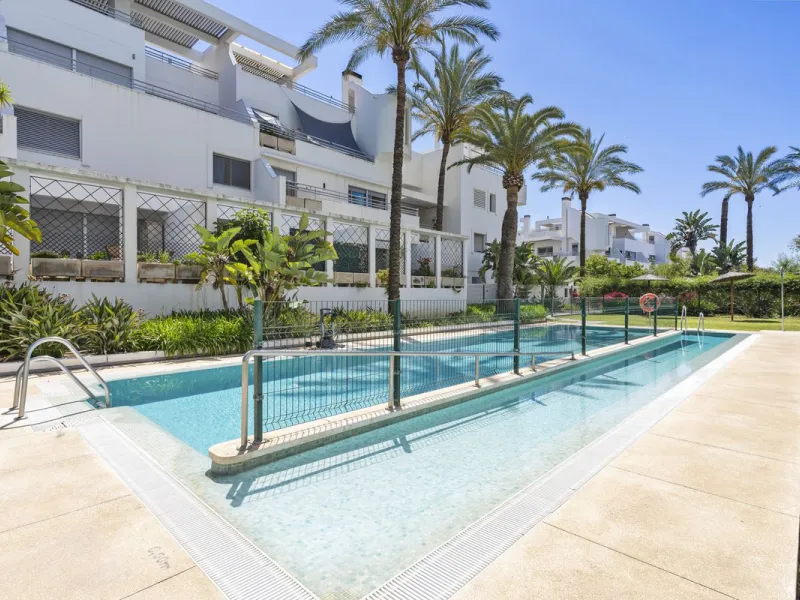 Looking for a spacious apartment with a west-facing terrace in a well maintained community with multiple swimming pools? We are delighted to present this immaculate first-floor, two-bedroom apartment, where both bedrooms benefit from en-suite bathrooms, o