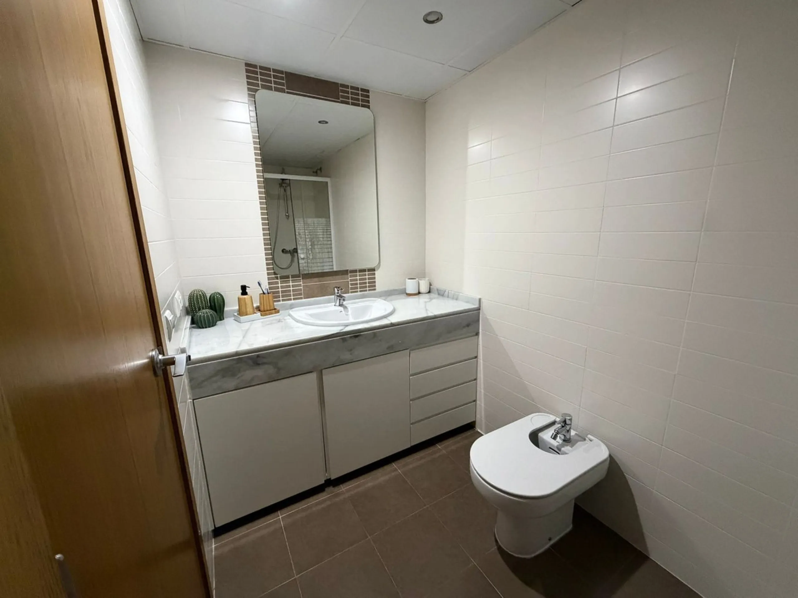 Bright apartment in Golf Hills urbanisation, with large terrace and garage in Selwo – La Resina