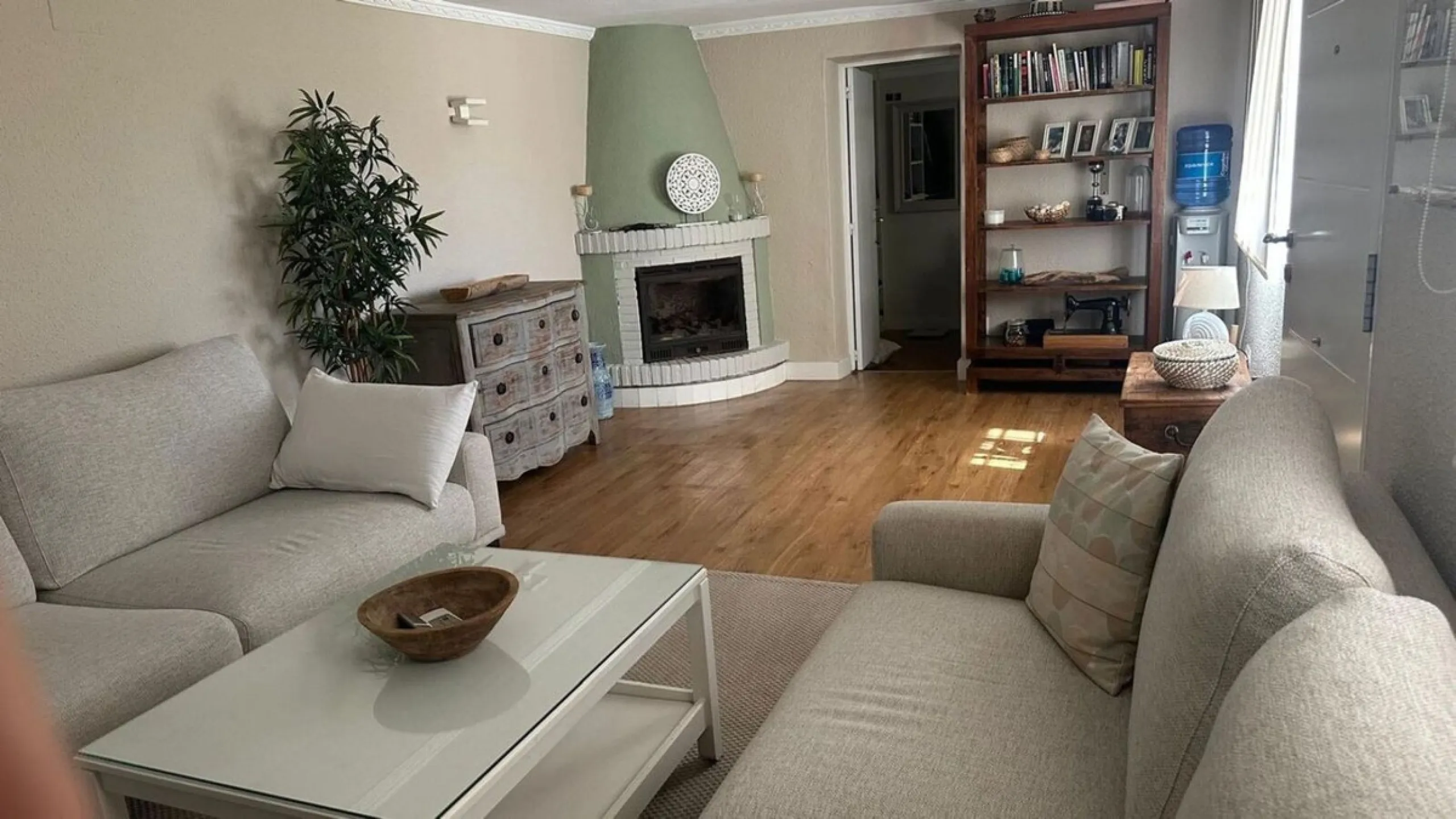 House - Detached Villa в продаже в Marbella, Málaga. В доме 2 спален и 1 ванных комнат. Площадь дома 80 м². Площадь участка 1440 м²