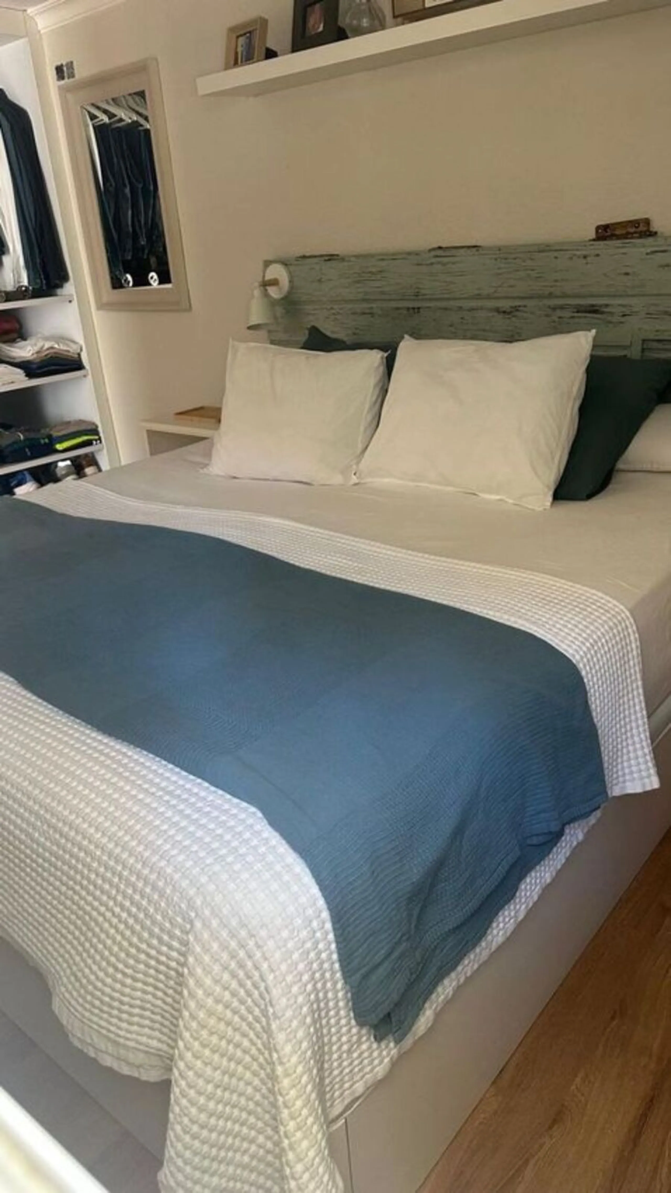 House - Detached Villa в продаже в Marbella, Málaga. В доме 2 спален и 1 ванных комнат. Площадь дома 80 м². Площадь участка 1440 м²