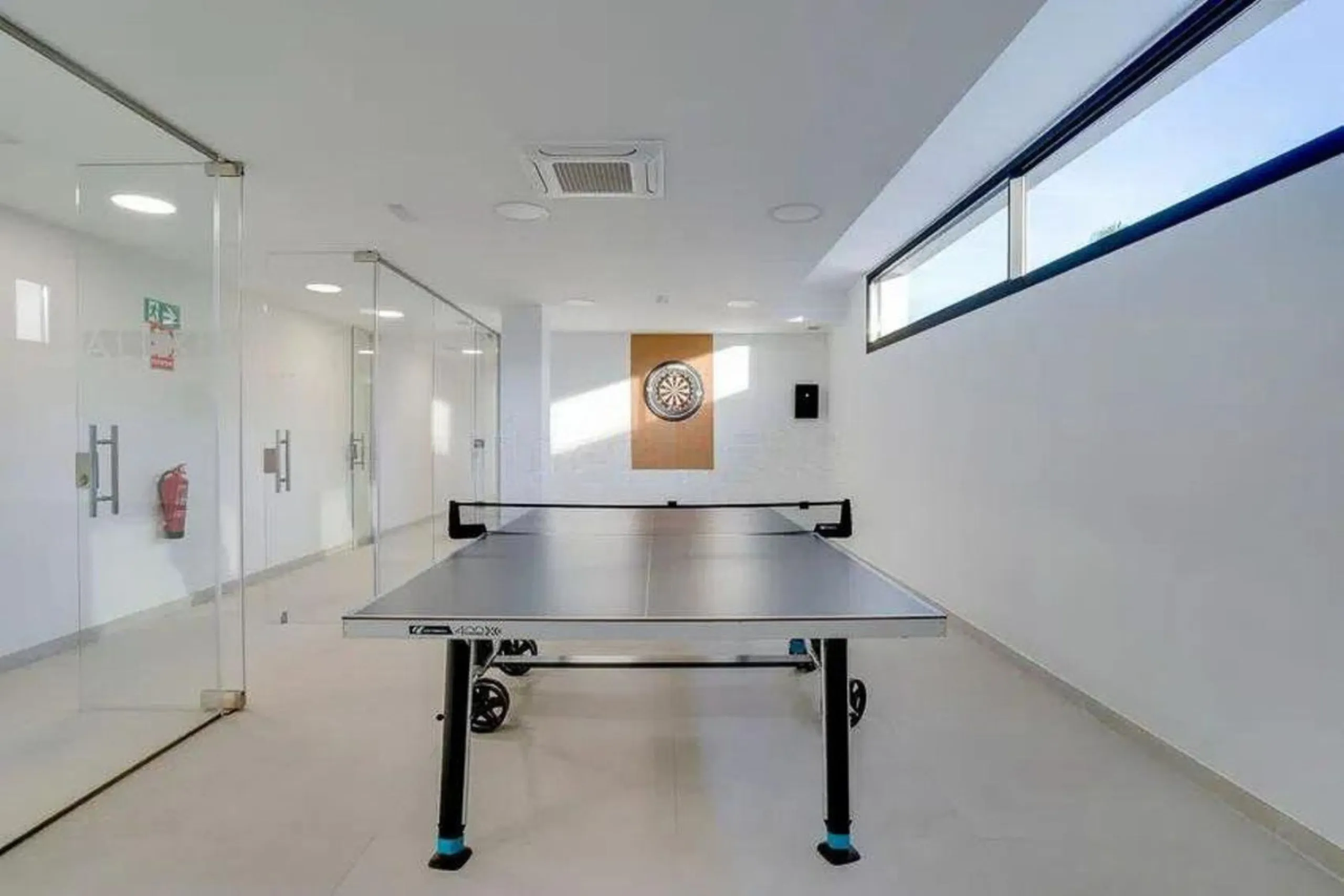 Apartment - Middle Floor Apartment в продаже в Estepona, Málaga. В доме 3 спален и 2 ванных комнат. Площадь дома 106 м²