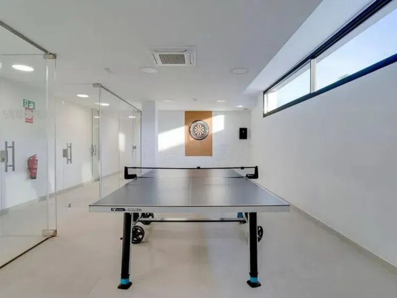 Apartment - Middle Floor Apartment в продаже в Estepona, Málaga. В доме 3 спален и 2 ванных комнат. Площадь дома 106 м²