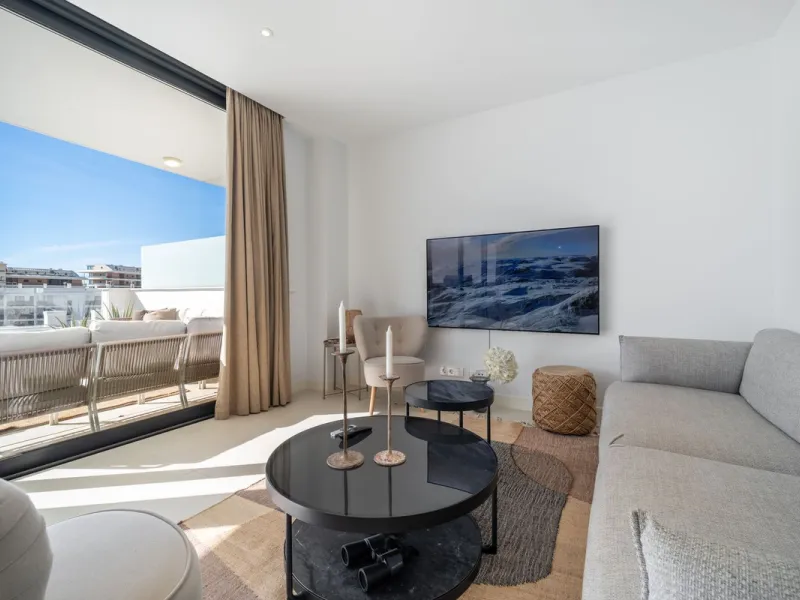 The elevated modern | Phase 5 Higuerón West.  | Fuengirola