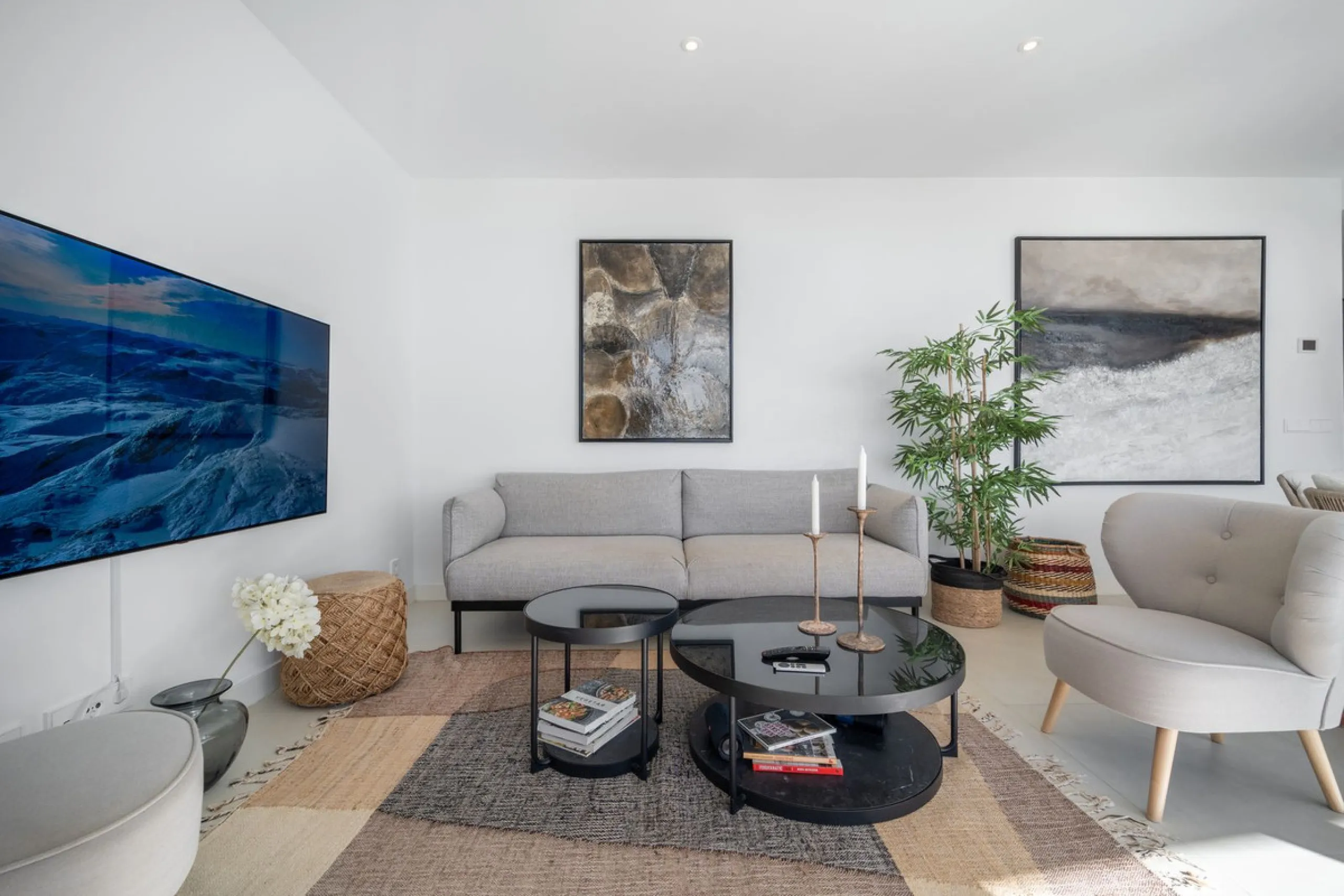 The elevated modern | Phase 5 Higuerón West.  | Fuengirola