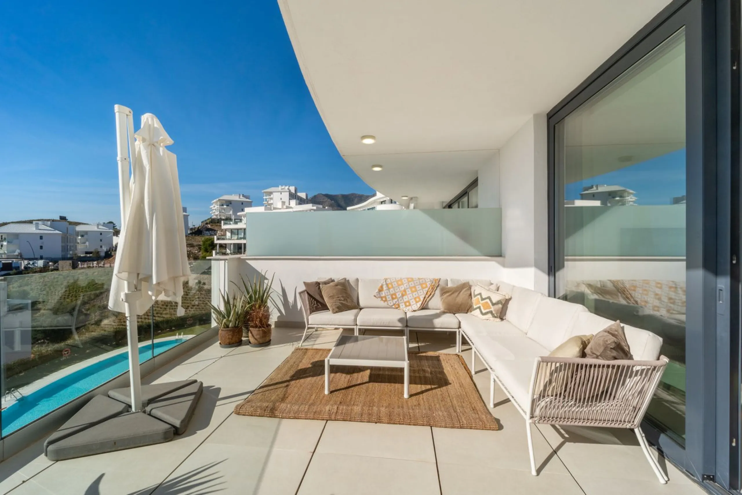 The elevated modern | Phase 5 Higuerón West.  | Fuengirola