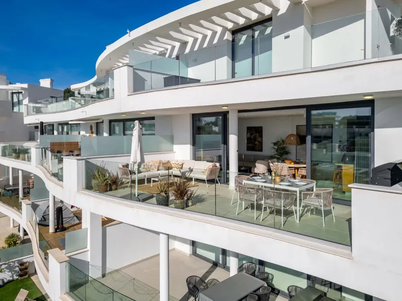 The elevated modern | Phase 5 Higuerón West.  | Fuengirola